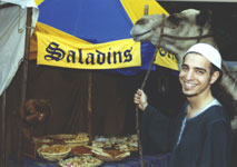 Auch unterwegs als orientalischer H&auml;ndler mit seiner Karawane zu finden auf Mittelalterveranstaltungen in ganz Europa! Saladins - www.saladins.de